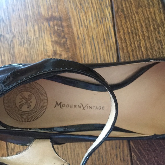 Shoes - Picture 3 of 3